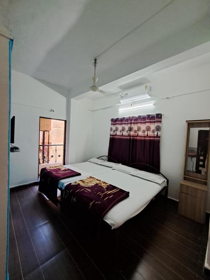 Goldan Palece Hotel Trimbak Exterior foto